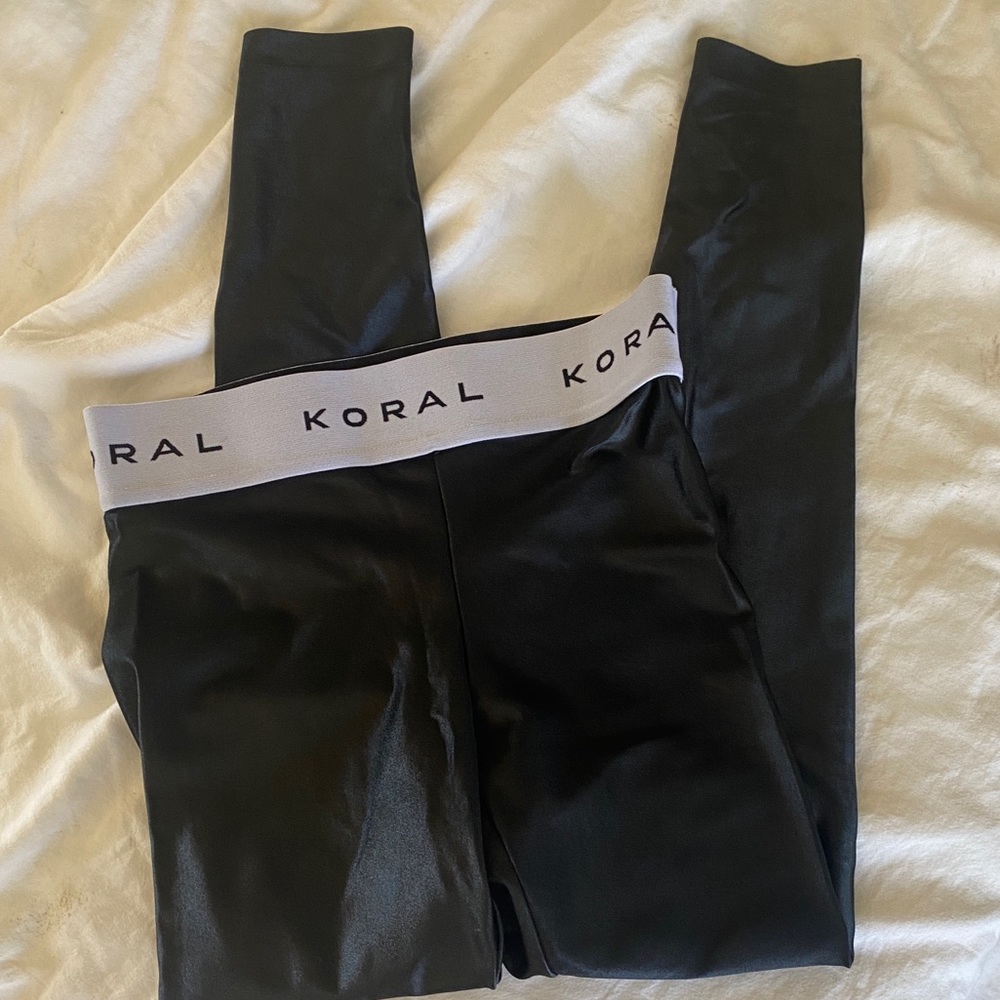 NWOT Koral Activewear Aden Leggings size M
